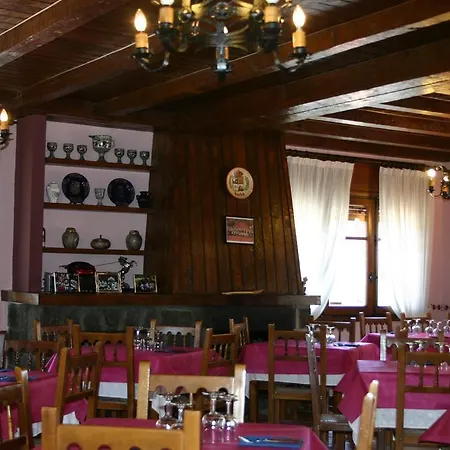 ホテル Lo Foraton